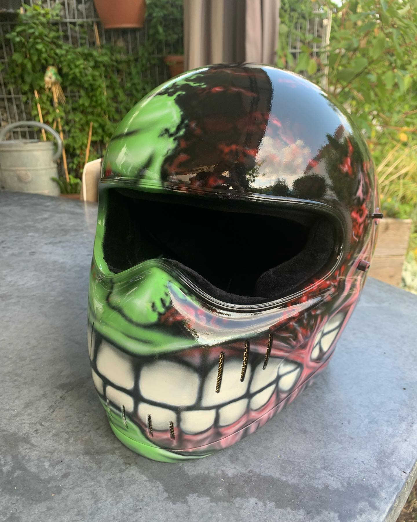 Motorradhelm